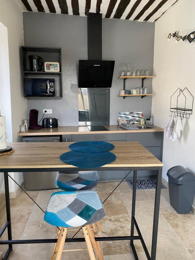 Studio De Charme Le Clos De L'Etang + Place De Parking Л'Иль-сюр-ла-Сорг Экстерьер фото